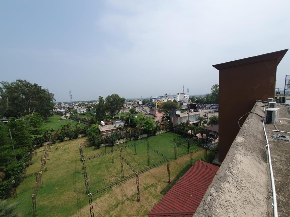 Akash Hotel Managed By Jk Hotels & Resorts Kathua Bagian luar foto